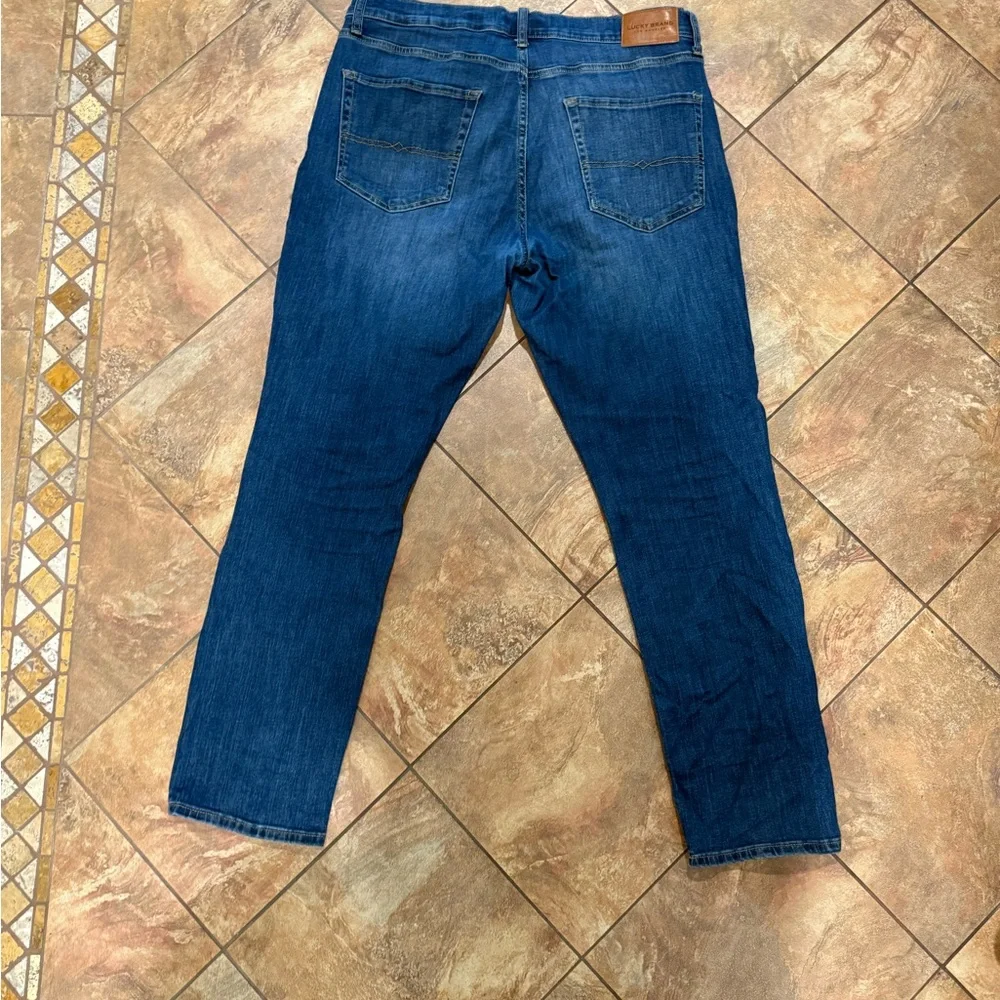 Lucky Brand 410 Athletic Straight Leg Jeans - Picture 5 of 7